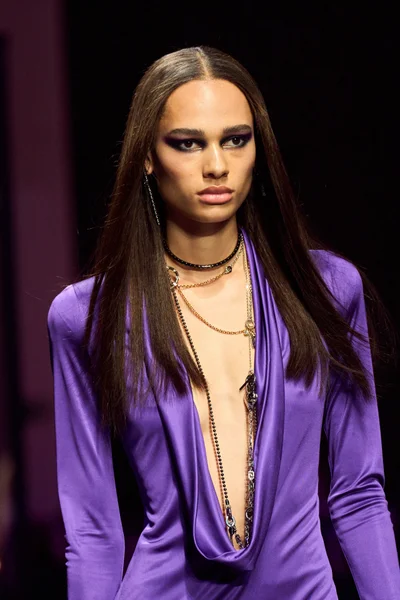 Look 43